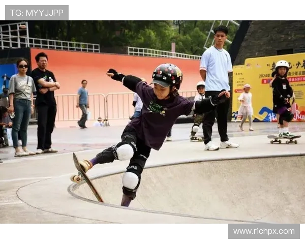 杭州滑板队的蜕变与成长极限运动嘉年华背后的故事与启示