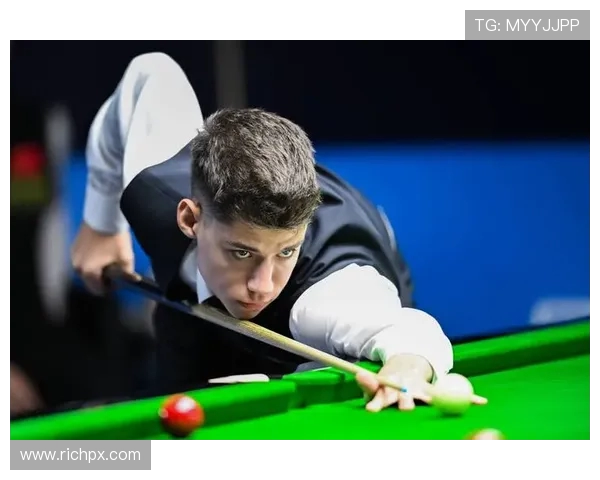 台球技艺提升全攻略从基础动作到高级技巧详解 台球技艺提升全攻略从基础动作到高级技巧详解