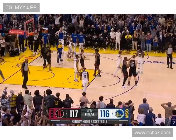 库里绝杀火箭再现神奇时刻勇士逆转赢得关键战役